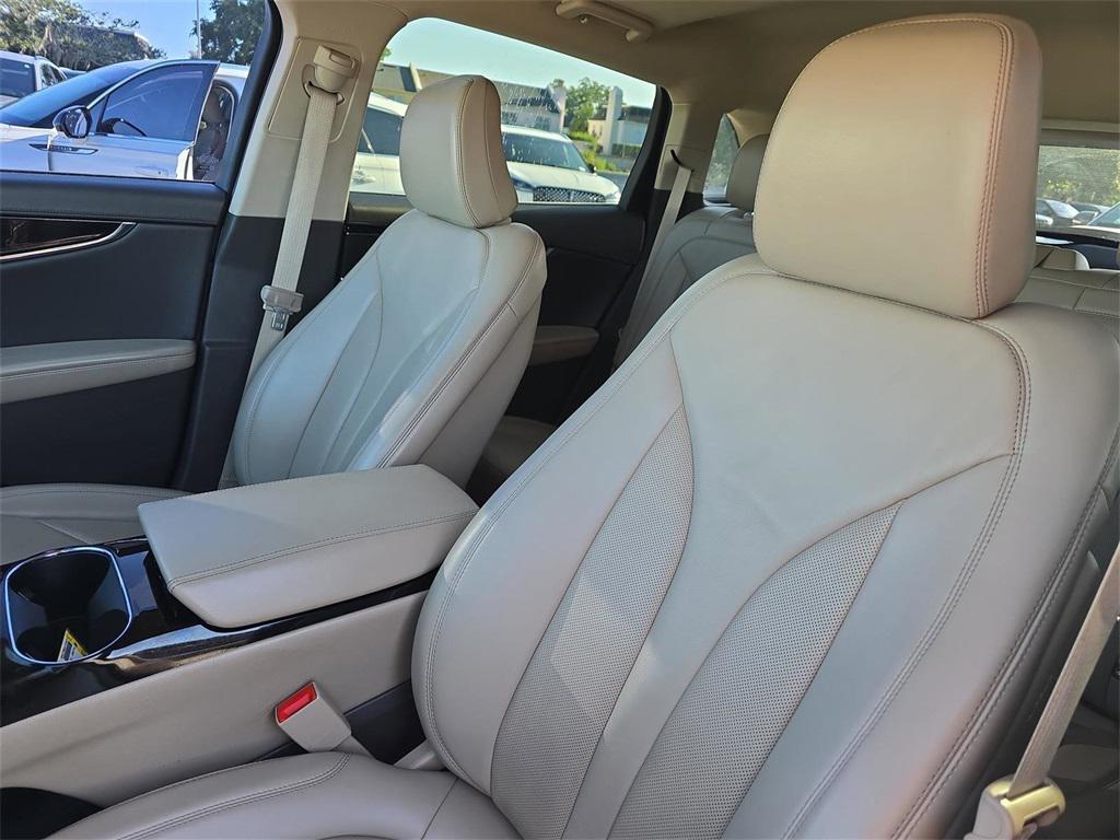 used 2021 Lincoln Nautilus car, priced at $24,891