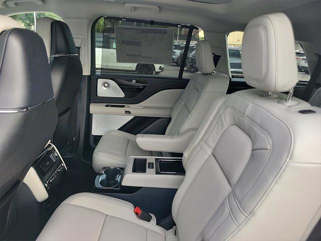 new 2025 Lincoln Aviator car, priced at $77,712