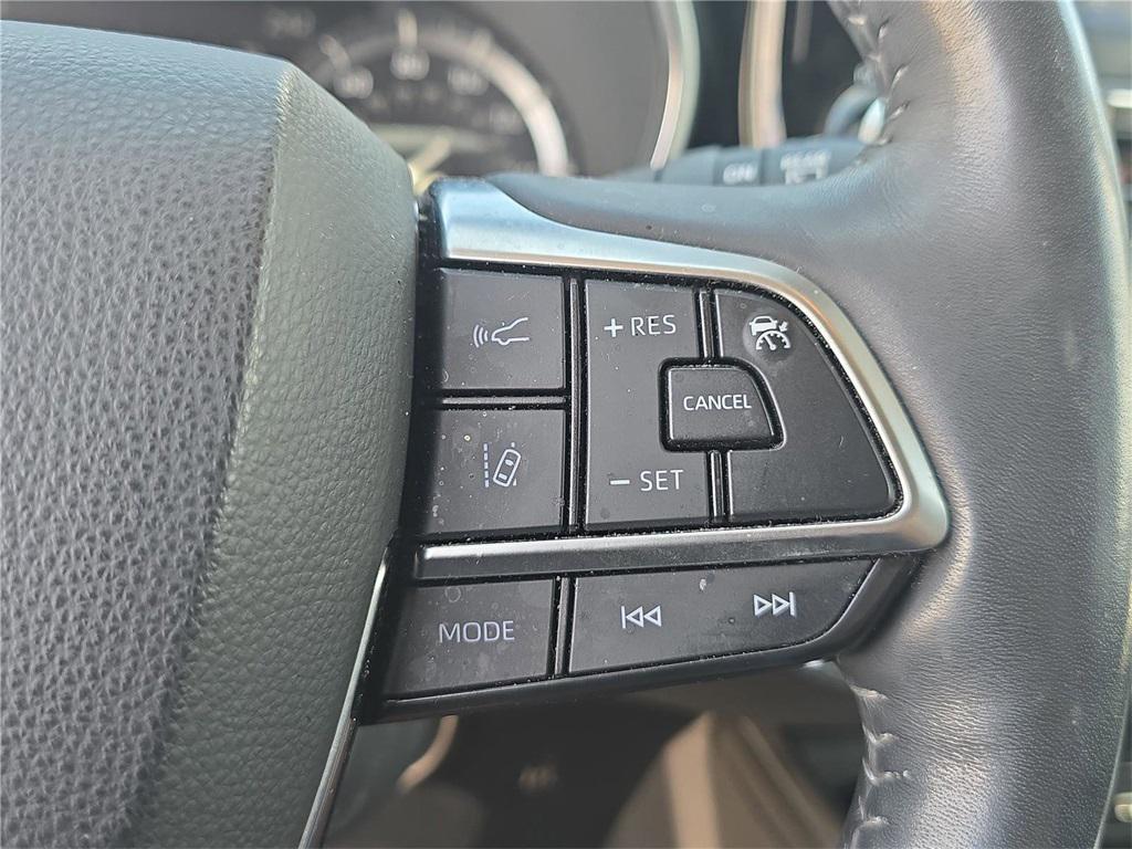 used 2021 Toyota Highlander car, priced at $37,434
