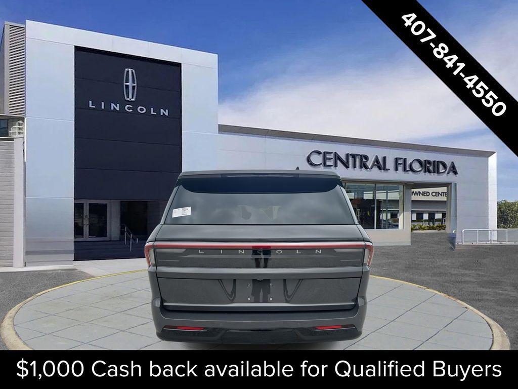 new 2025 Lincoln Navigator car, priced at $123,190