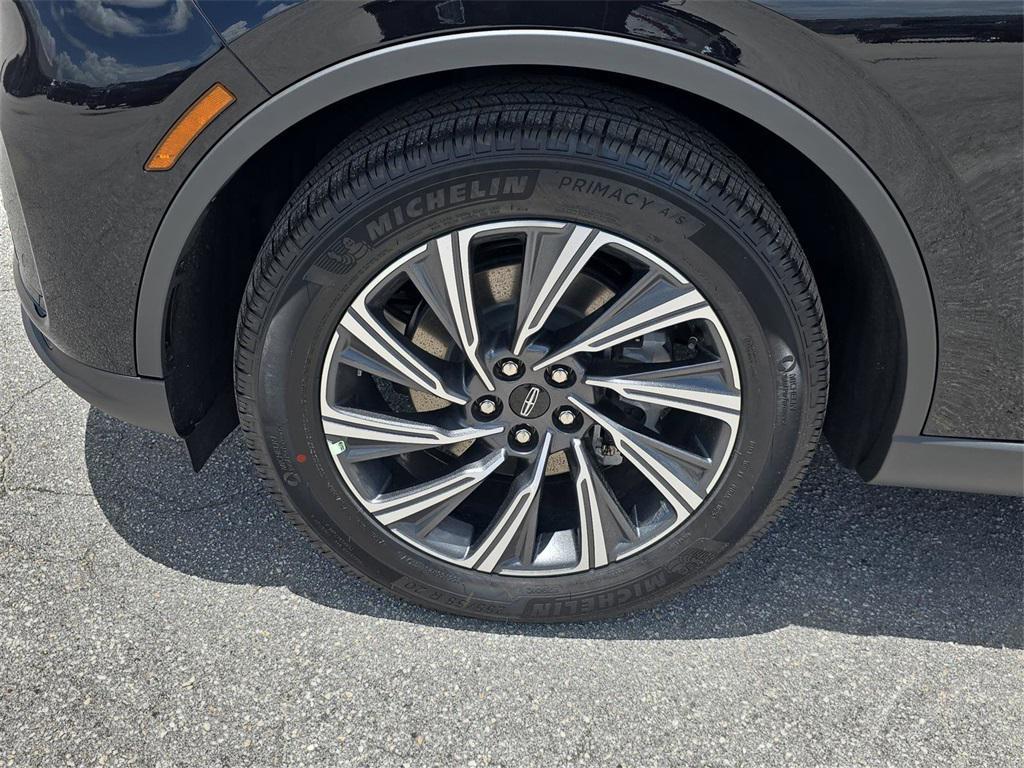 new 2025 Lincoln Aviator car, priced at $61,910