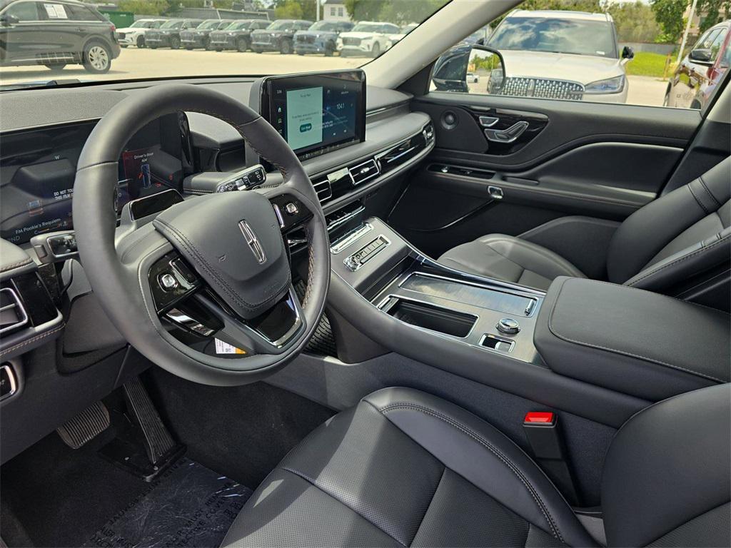 new 2025 Lincoln Aviator car, priced at $61,910