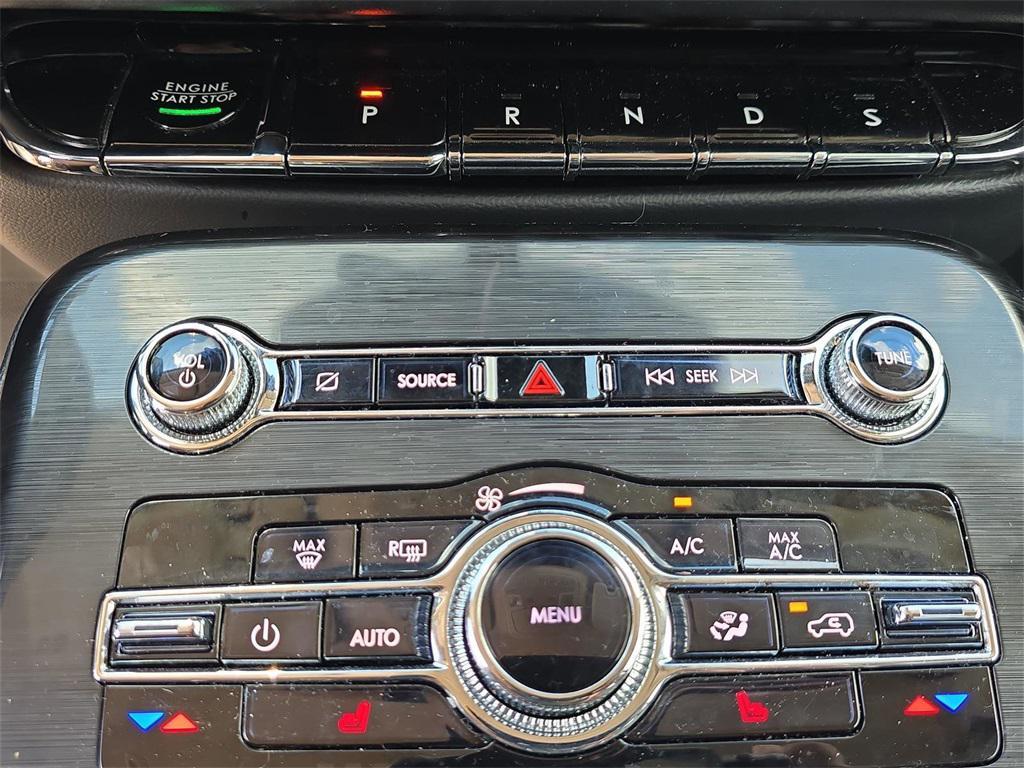 used 2021 Lincoln Nautilus car, priced at $23,688