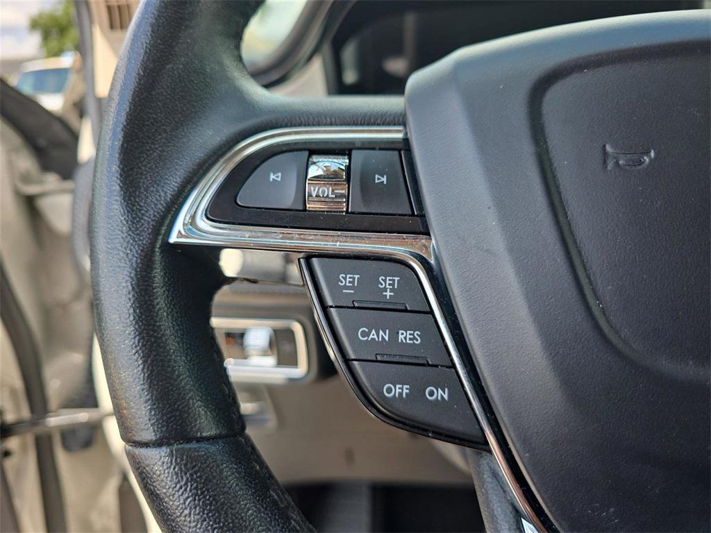 used 2021 Lincoln Nautilus car, priced at $23,688