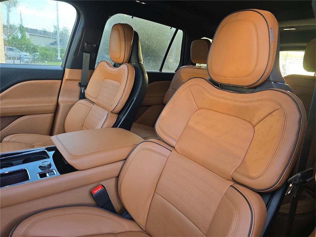 new 2025 Lincoln Aviator car, priced at $86,275