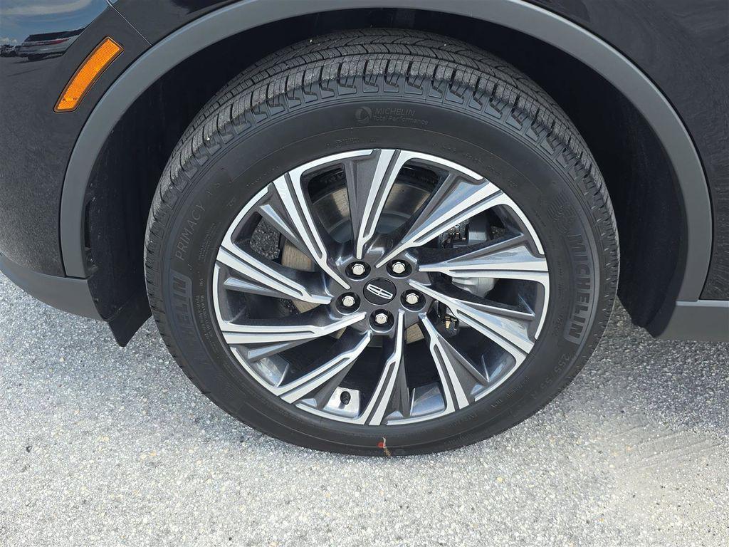 new 2025 Lincoln Aviator car, priced at $53,410