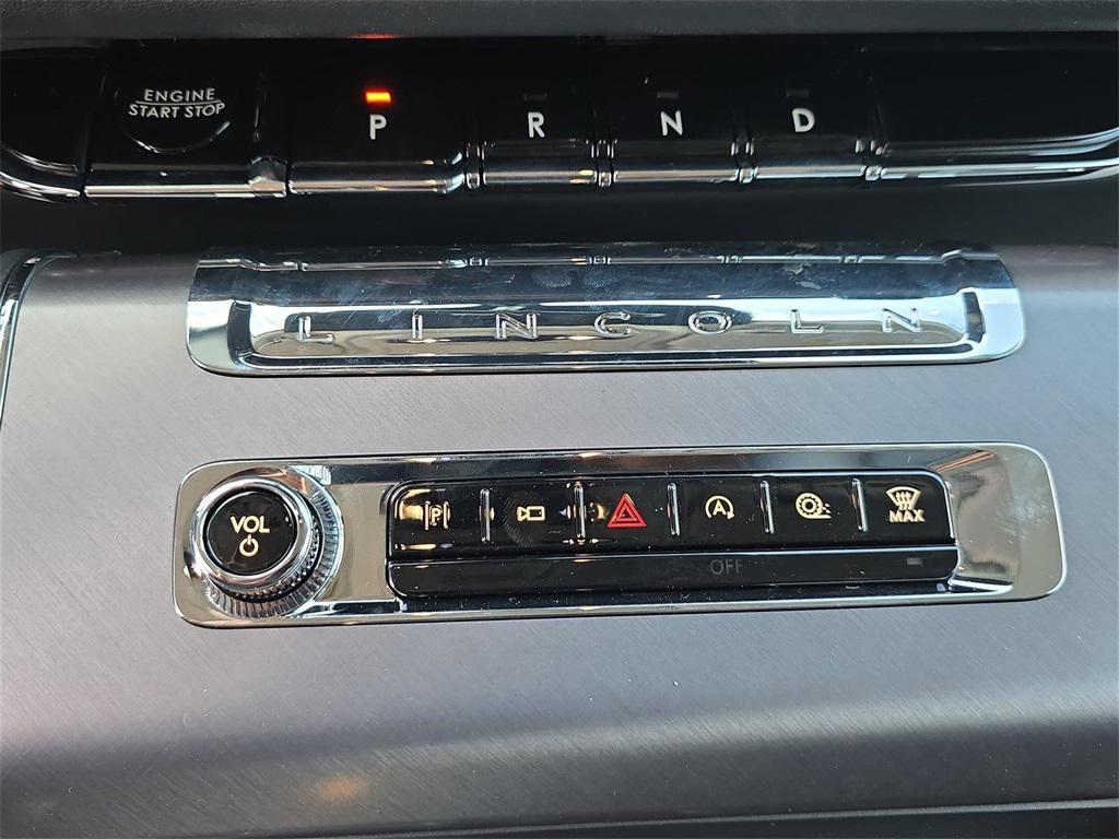 new 2025 Lincoln Aviator car, priced at $61,910
