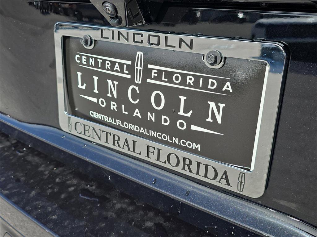 new 2025 Lincoln Navigator car, priced at $107,550
