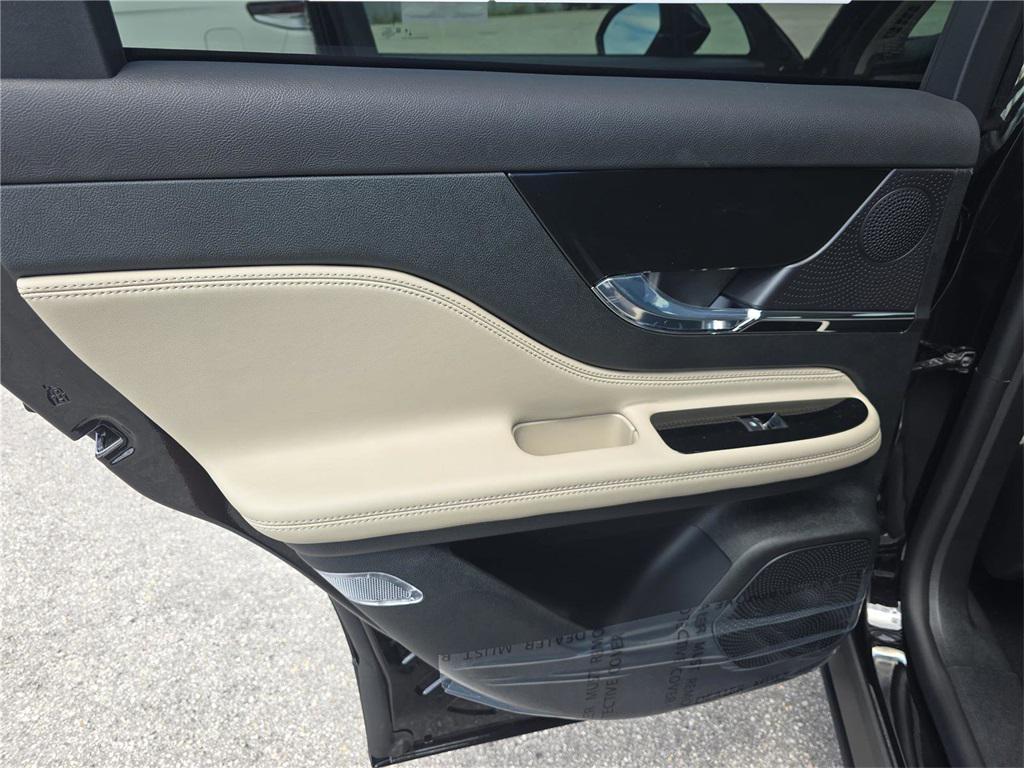 new 2025 Lincoln Corsair car, priced at $39,725