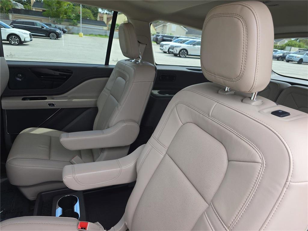 used 2022 Lincoln Aviator car, priced at $43,625