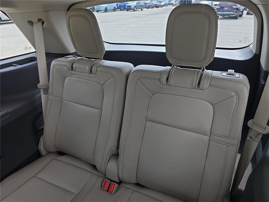 used 2022 Lincoln Aviator car, priced at $43,625