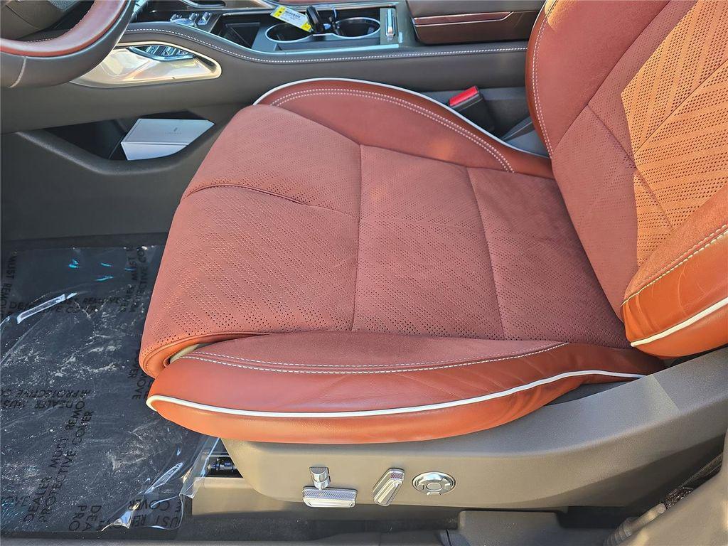 used 2024 Lincoln Nautilus car, priced at $59,998