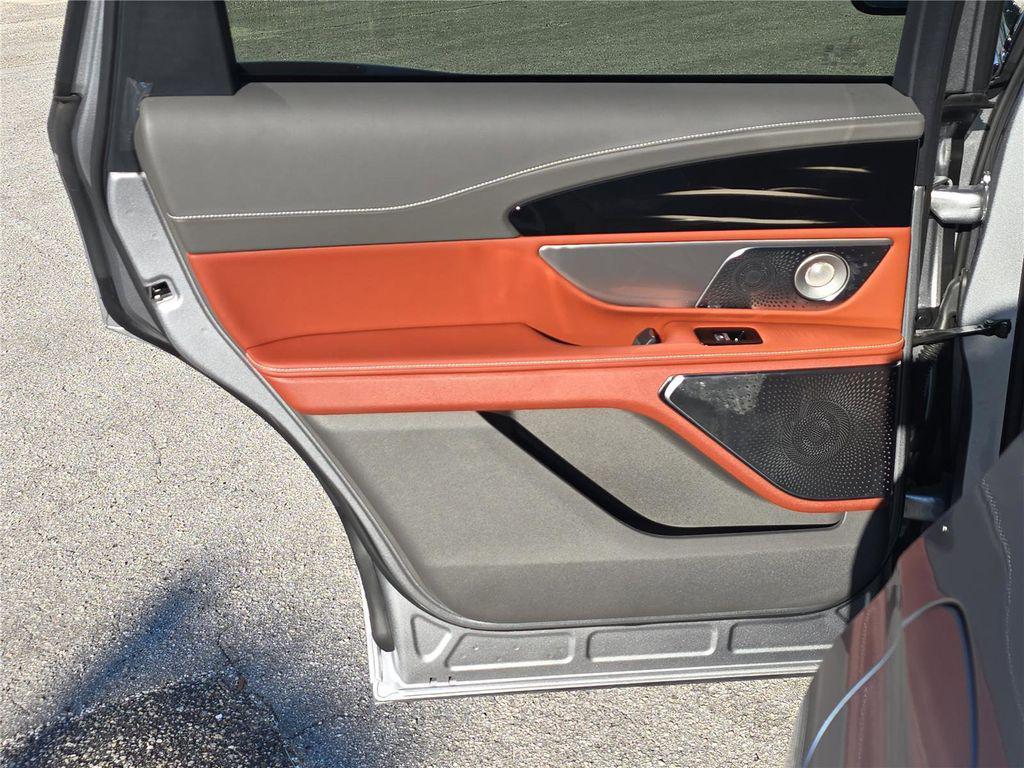 used 2024 Lincoln Nautilus car, priced at $59,998