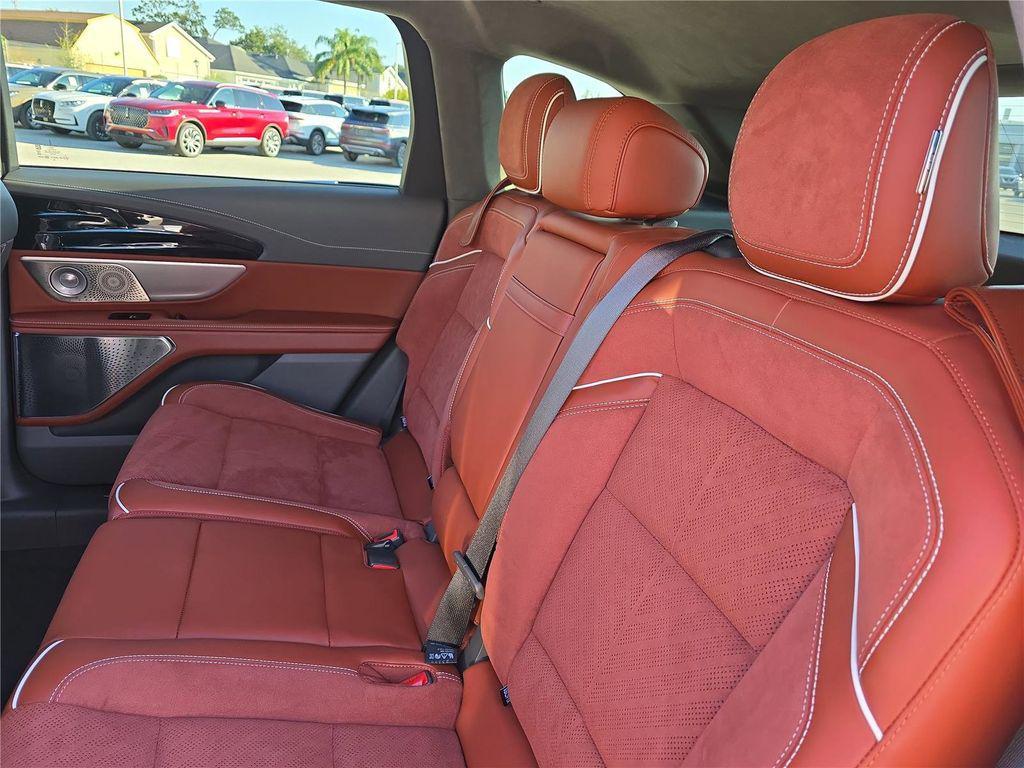 used 2024 Lincoln Nautilus car, priced at $59,998