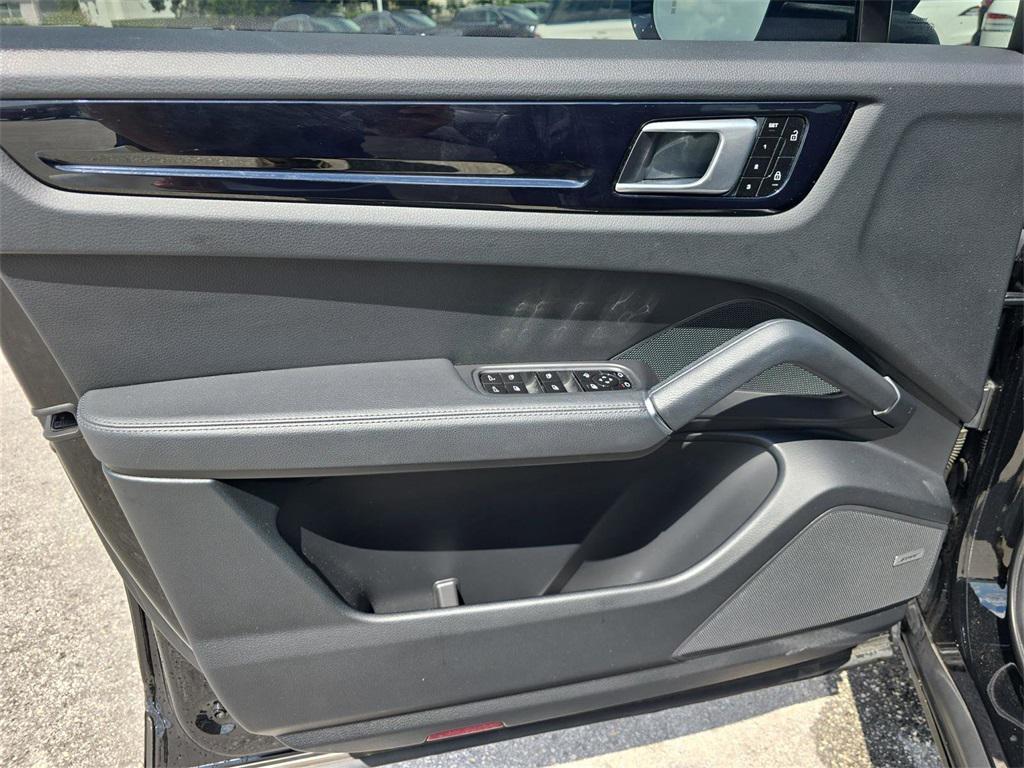 used 2020 Porsche Cayenne car, priced at $37,987
