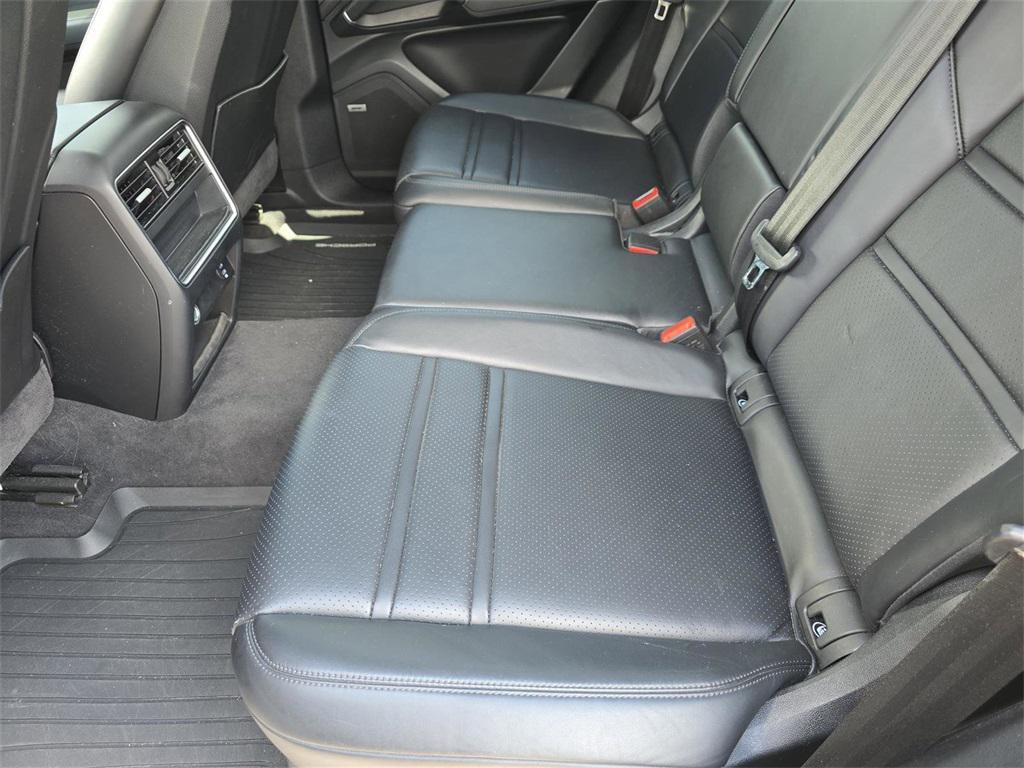 used 2020 Porsche Cayenne car, priced at $37,987
