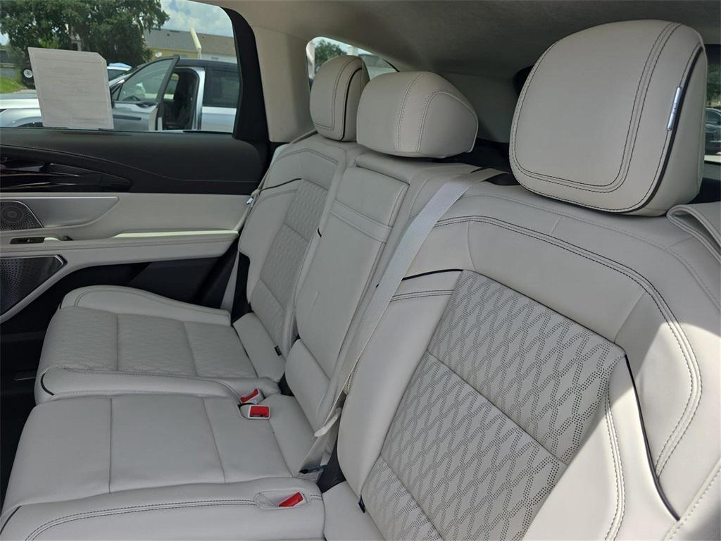 new 2025 Lincoln Nautilus car, priced at $79,395