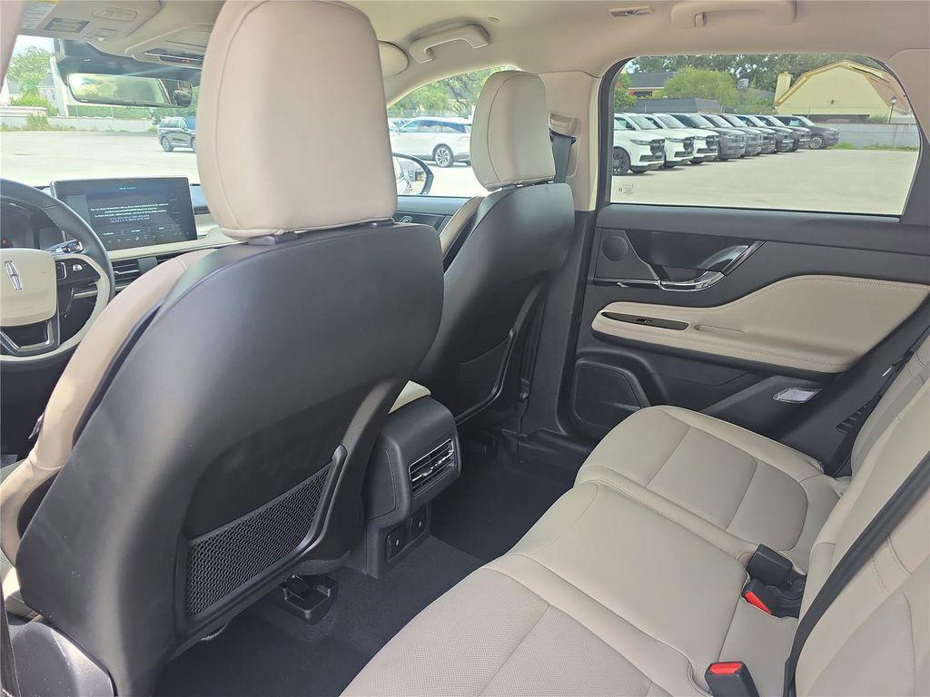 new 2025 Lincoln Corsair car, priced at $36,537