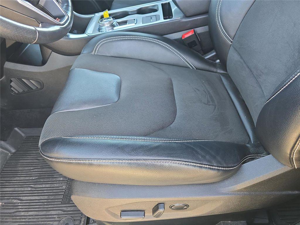 used 2023 Ford Edge car, priced at $28,798