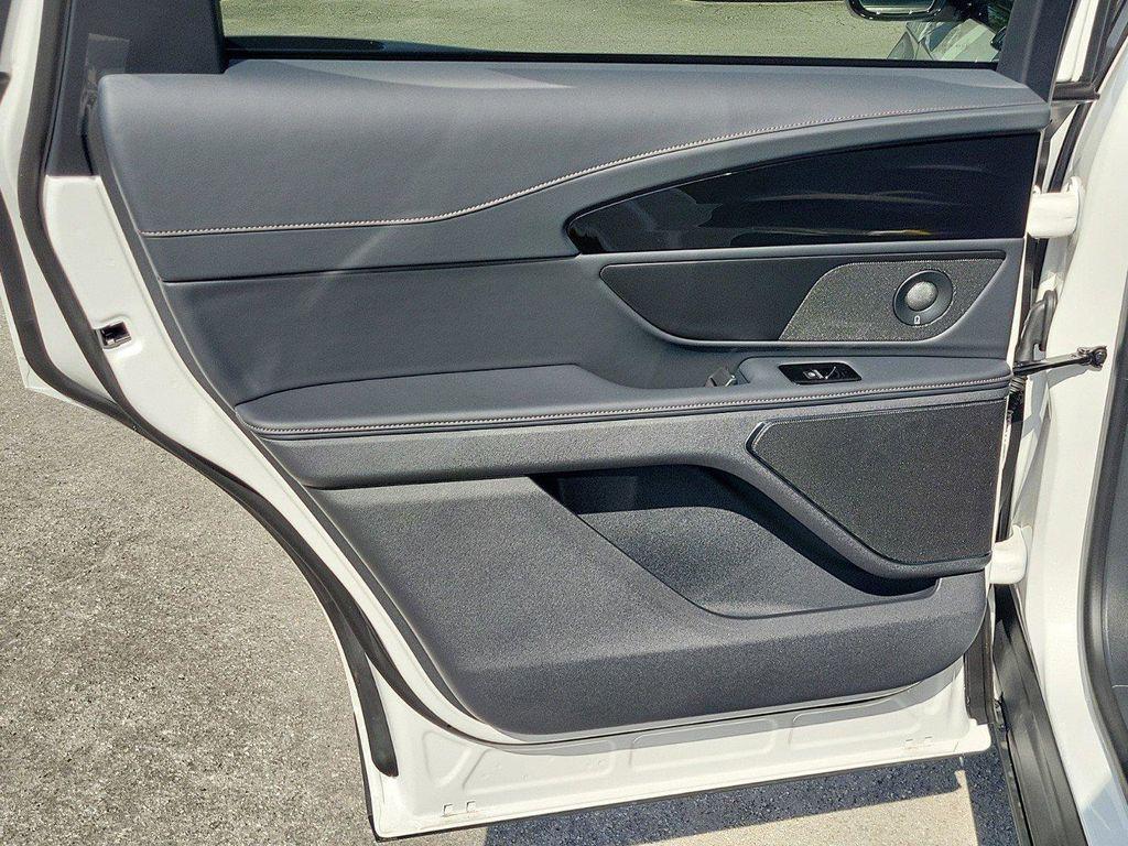 new 2025 Lincoln Nautilus car, priced at $58,499