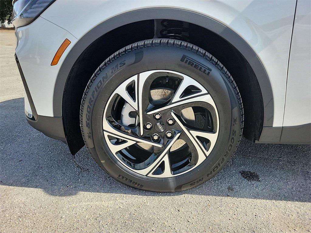 new 2025 Lincoln Nautilus car, priced at $54,718