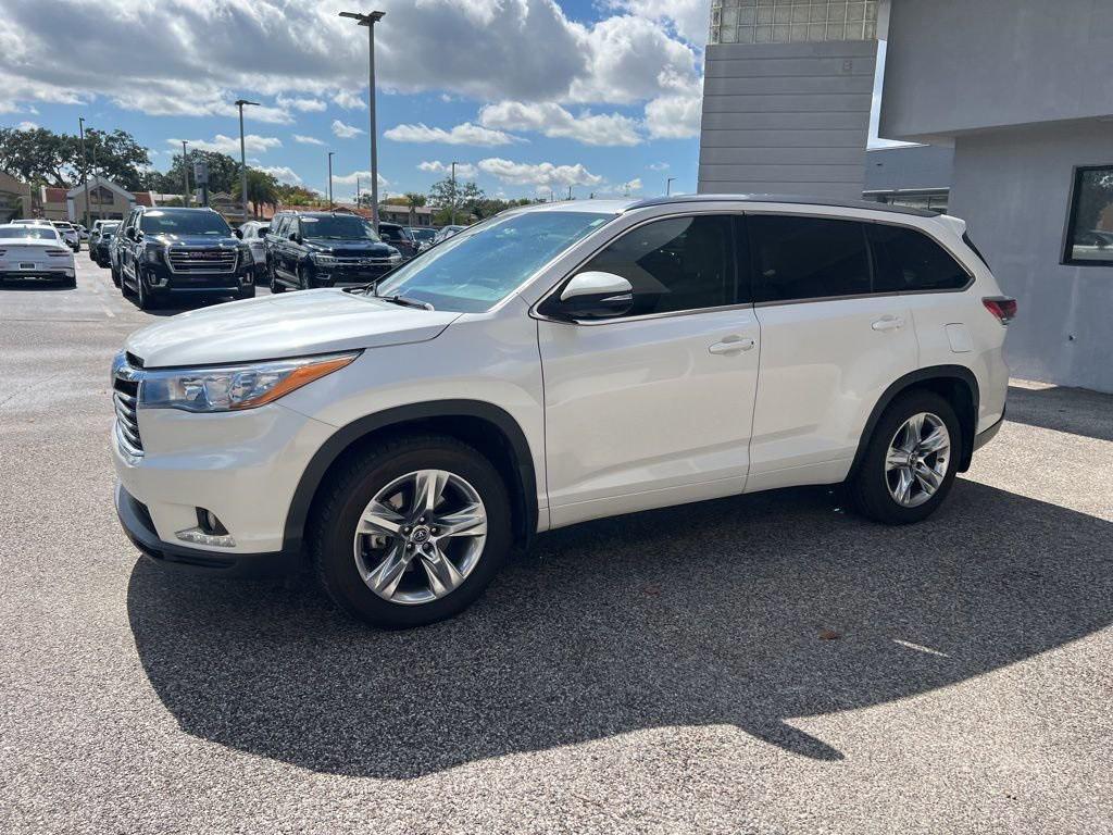 used 2016 Toyota Highlander car, priced at $23,222