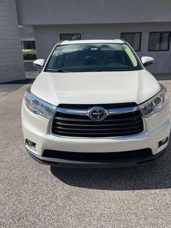 used 2016 Toyota Highlander car, priced at $23,222