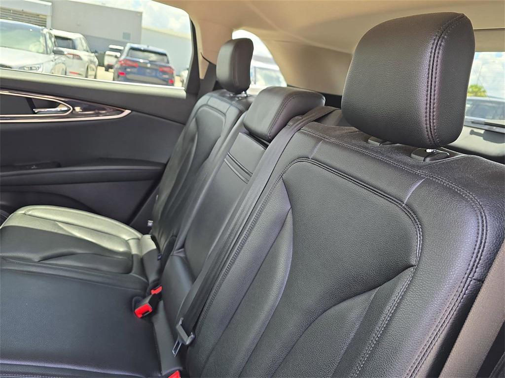 used 2021 Lincoln Nautilus car, priced at $25,171