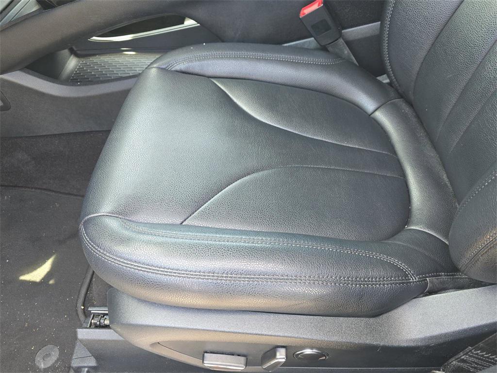 used 2021 Lincoln Nautilus car, priced at $25,171