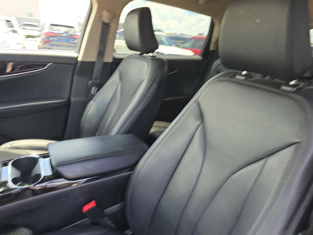 used 2021 Lincoln Nautilus car, priced at $22,998