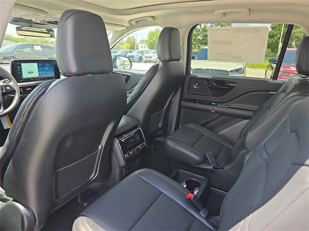 new 2025 Lincoln Aviator car, priced at $61,910