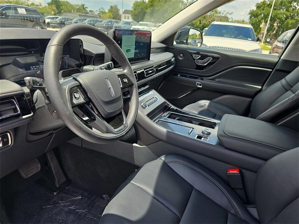 new 2025 Lincoln Aviator car, priced at $61,910