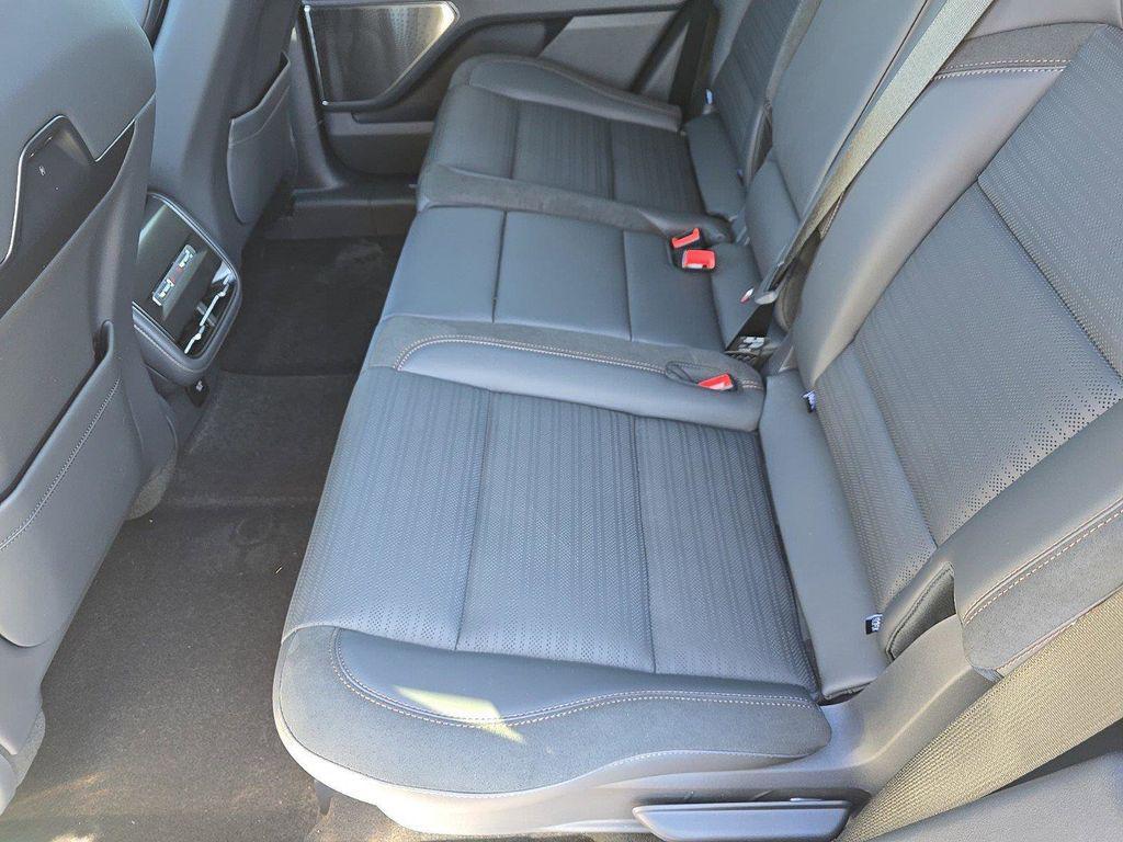 new 2025 Lincoln Nautilus car, priced at $65,114