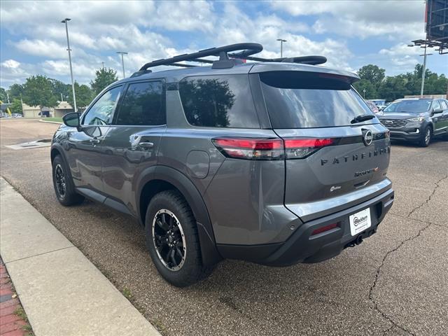 new 2024 Nissan Pathfinder car, priced at $43,999