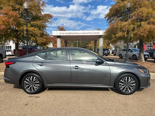 used 2023 Nissan Altima car, priced at $20,788