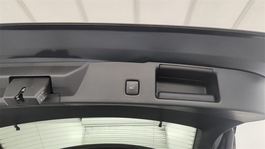 used 2022 Ford Escape car, priced at $24,344