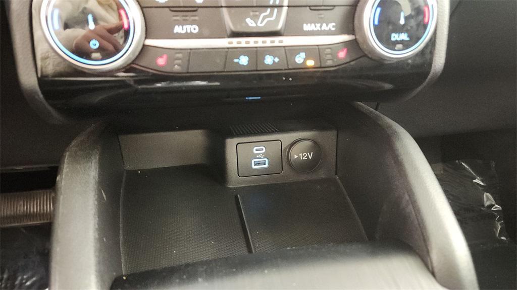 used 2022 Ford Escape car, priced at $24,344