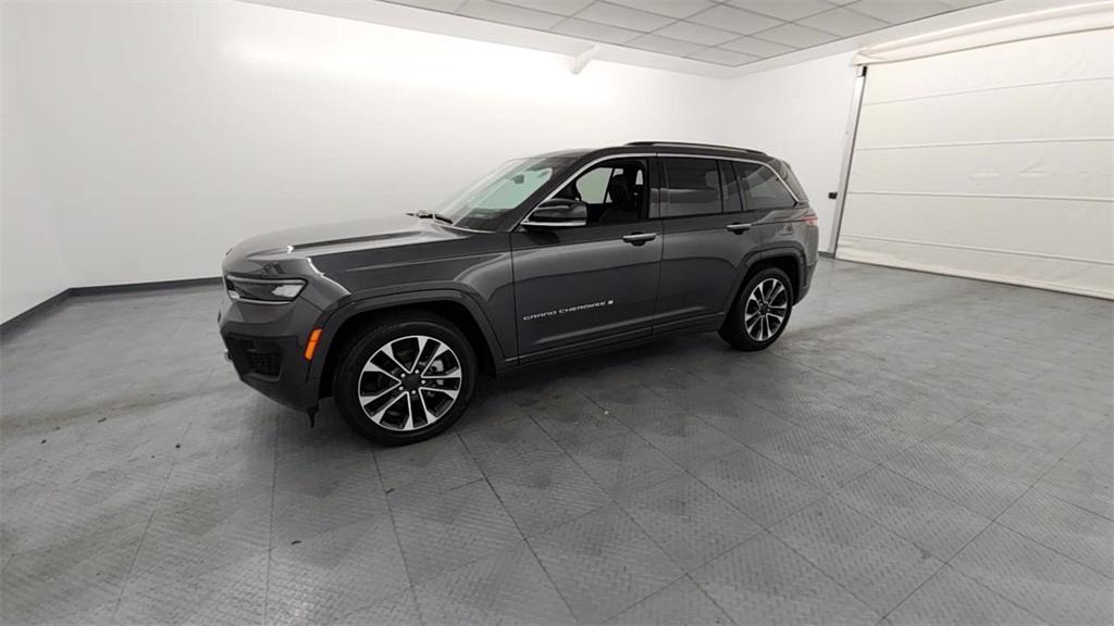 used 2022 Jeep Grand Cherokee car, priced at $33,494