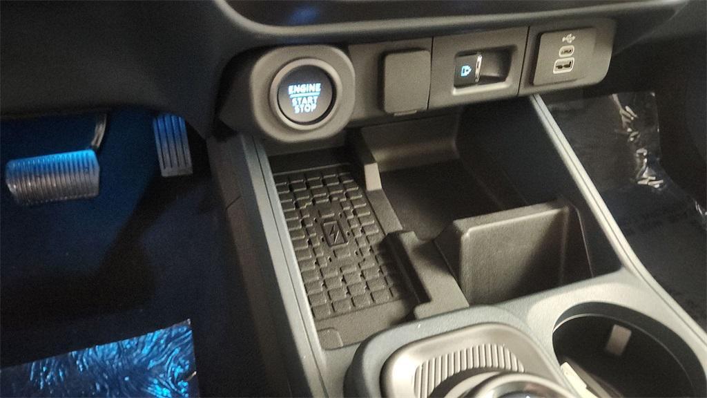 new 2025 Ford Maverick car, priced at $41,006