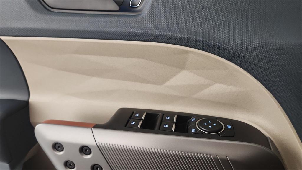 new 2025 Ford Maverick car, priced at $41,006