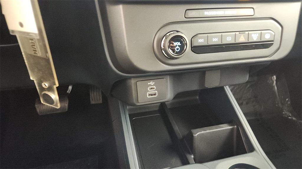 new 2025 Ford Maverick car, priced at $27,982