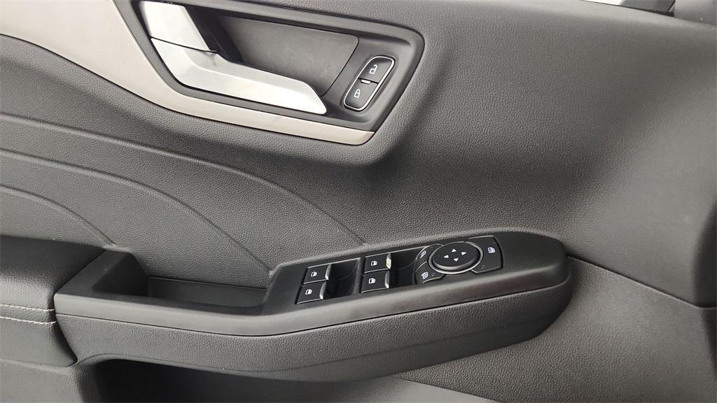 used 2022 Ford Escape car, priced at $23,493