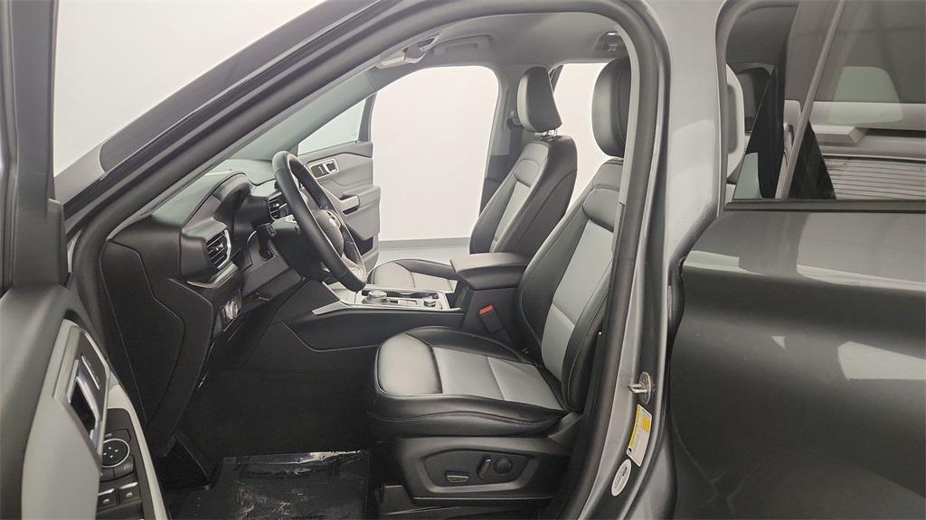 used 2022 Ford Explorer car, priced at $25,449