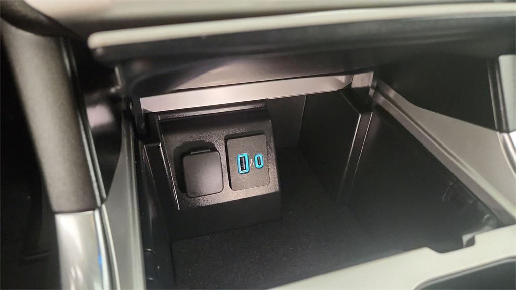 used 2022 Ford Explorer car, priced at $25,449