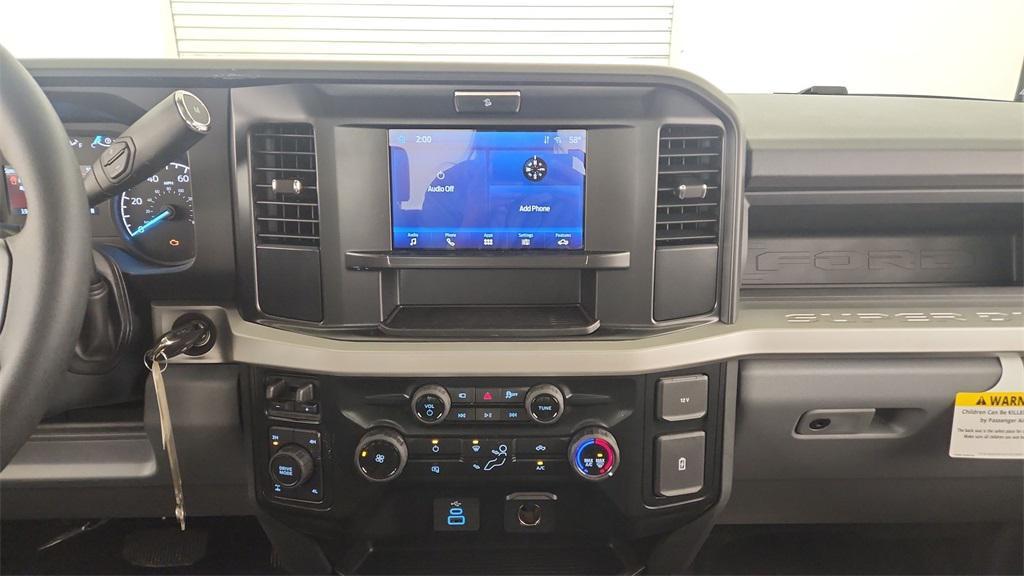 new 2025 Ford F-250 car, priced at $54,658