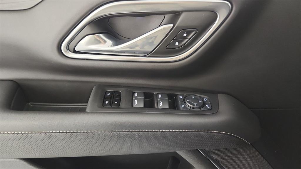 used 2024 GMC Yukon car, priced at $64,700