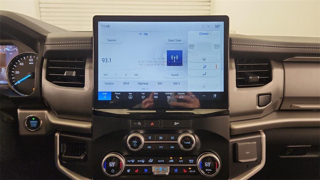 new 2024 Ford Expedition Max car, priced at $61,251
