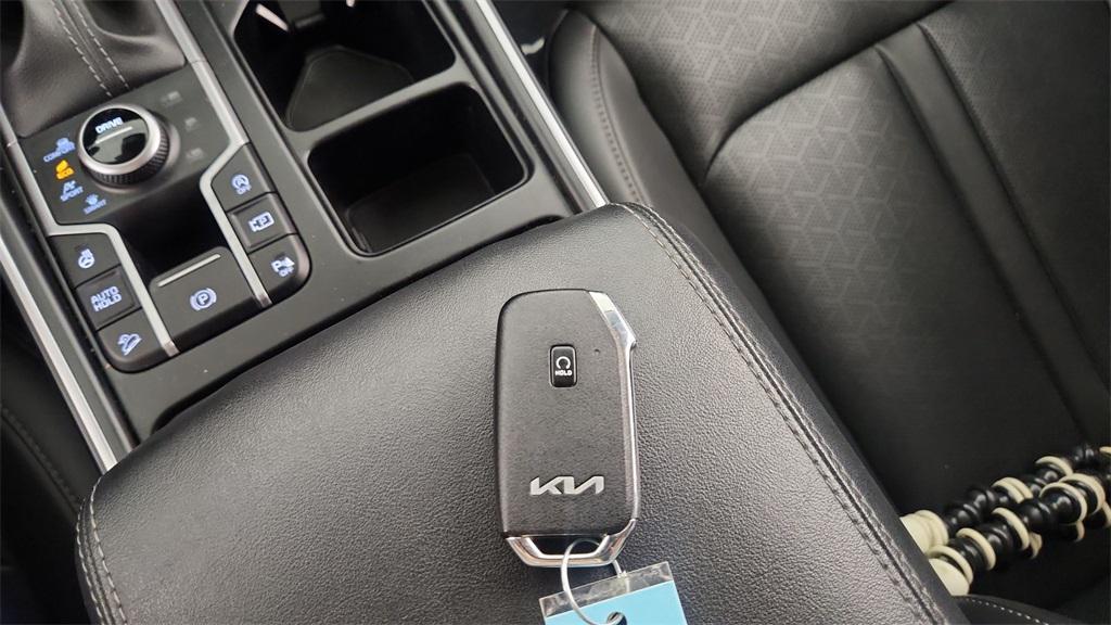 used 2023 Kia Sorento car, priced at $29,952