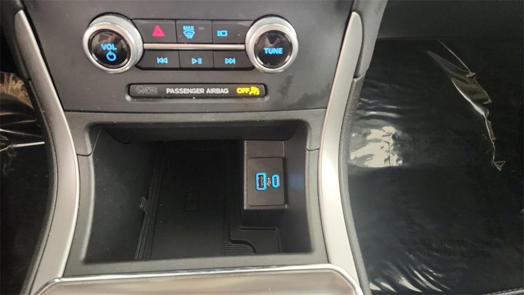 used 2022 Ford Edge car, priced at $24,828