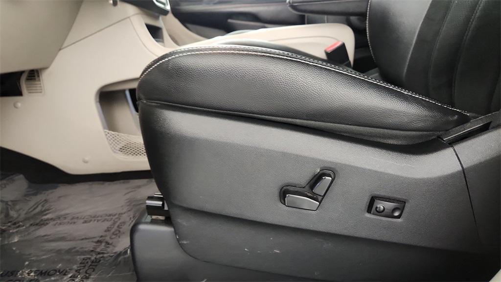 used 2018 Dodge Grand Caravan car, priced at $9,994